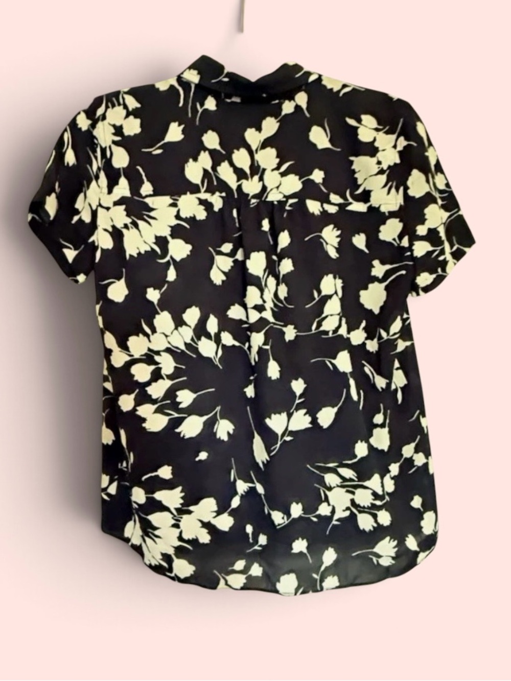 J. Crew Black Short-Sleeve Button-Down with Cream Floral Pattern Size XS